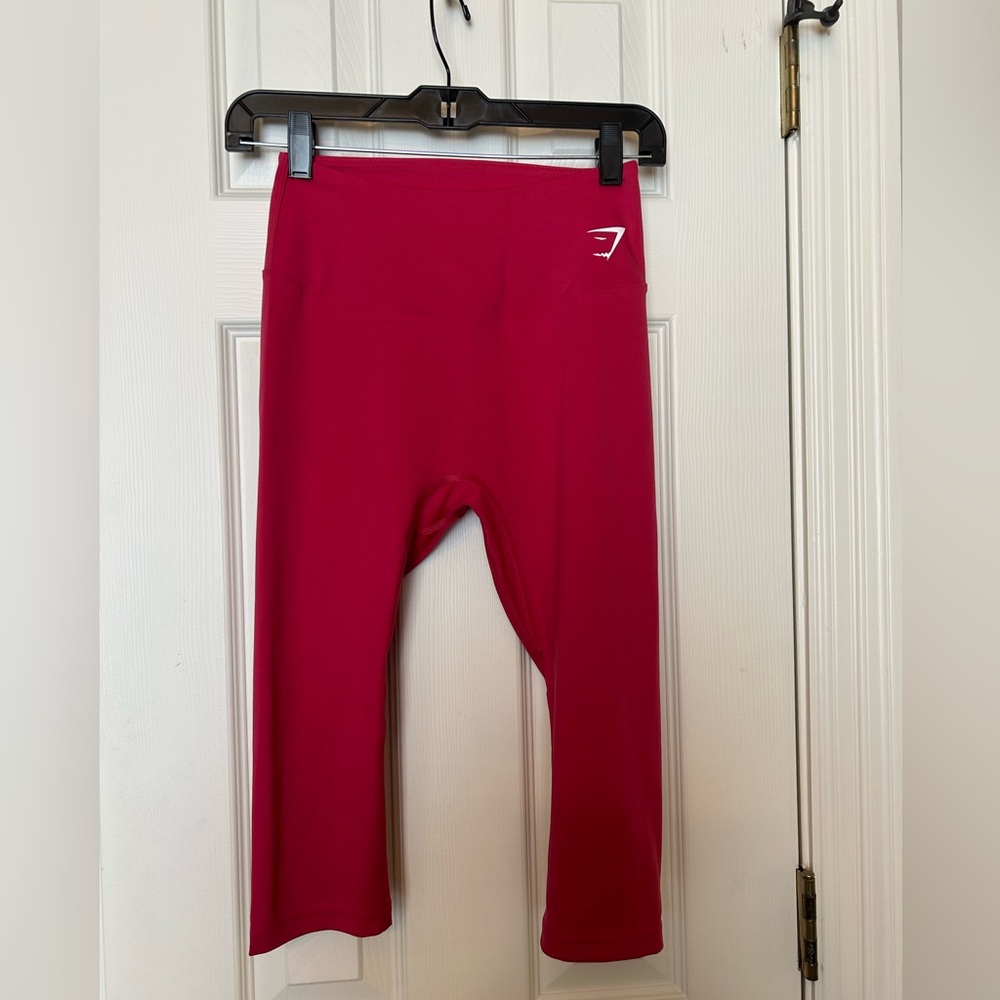 Gymshark pink crop leggings
